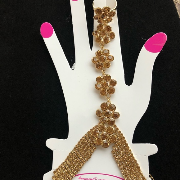 Hand Jewlery - Picture 3 of 3